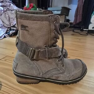 Sorel Waterproof Millitary Style Boots